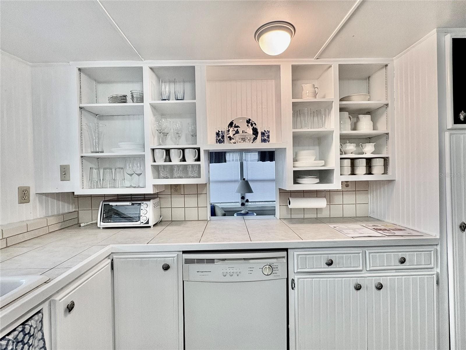 Kitchen - 603 S GREEN CIR, VENICE