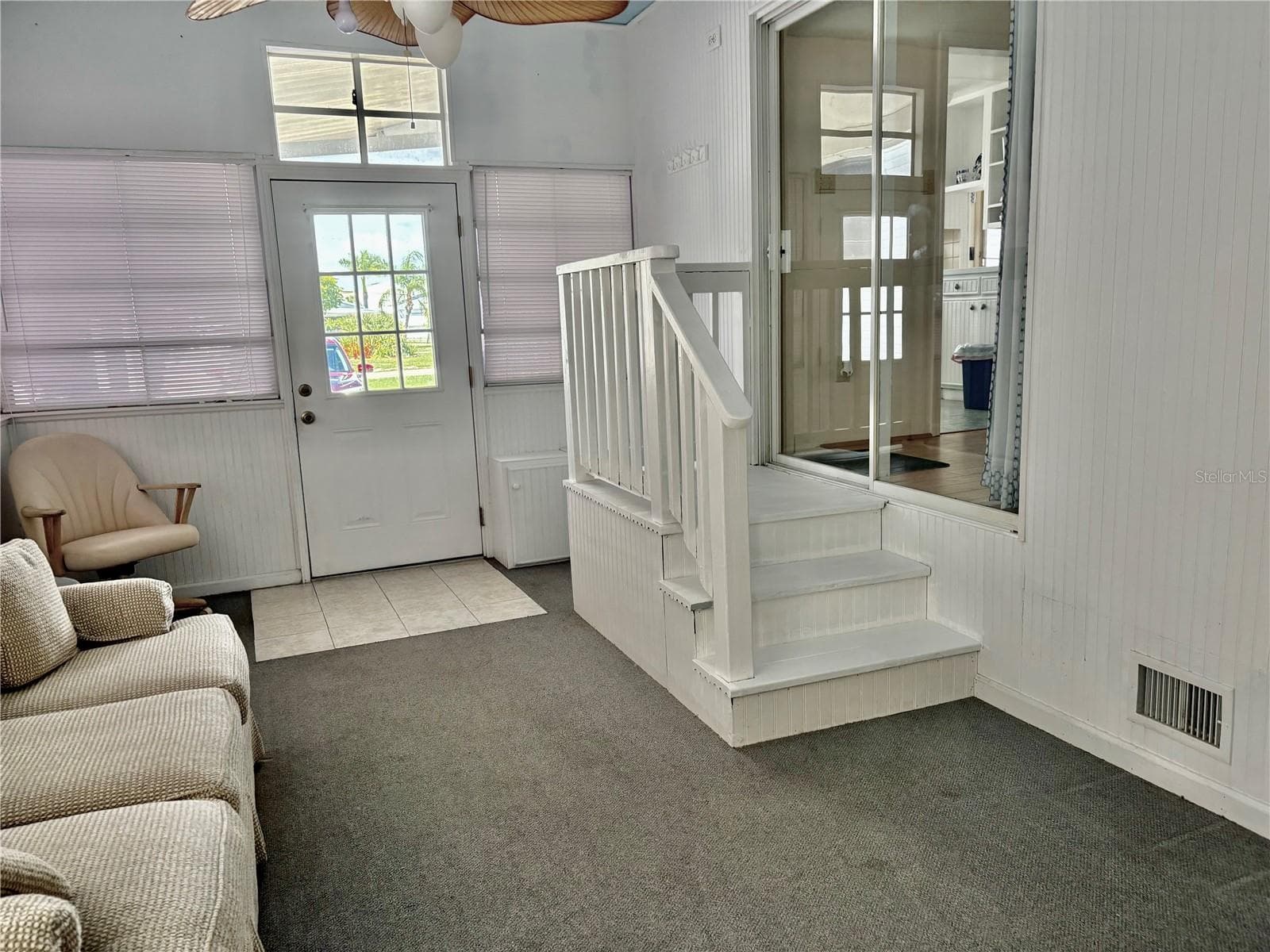 Entry way Porch - 603 S GREEN CIR, VENICE