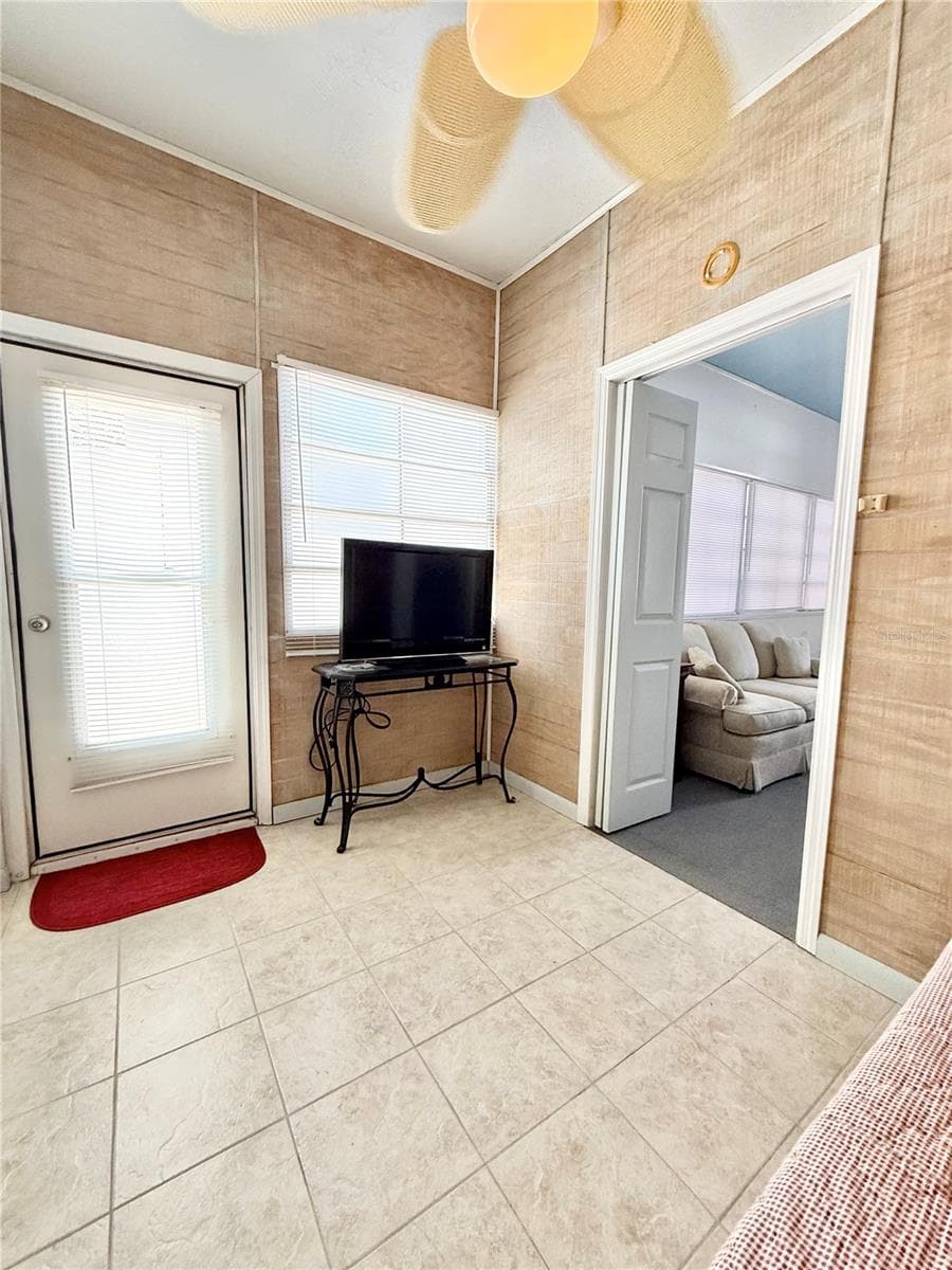 Extra Room off the laundry room - 603 S GREEN CIR, VENICE