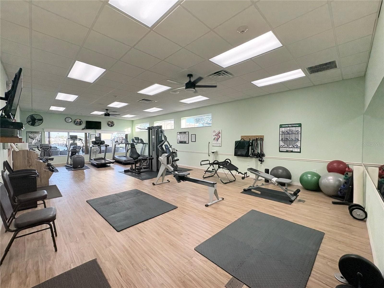 Gym - 603 S GREEN CIR, VENICE