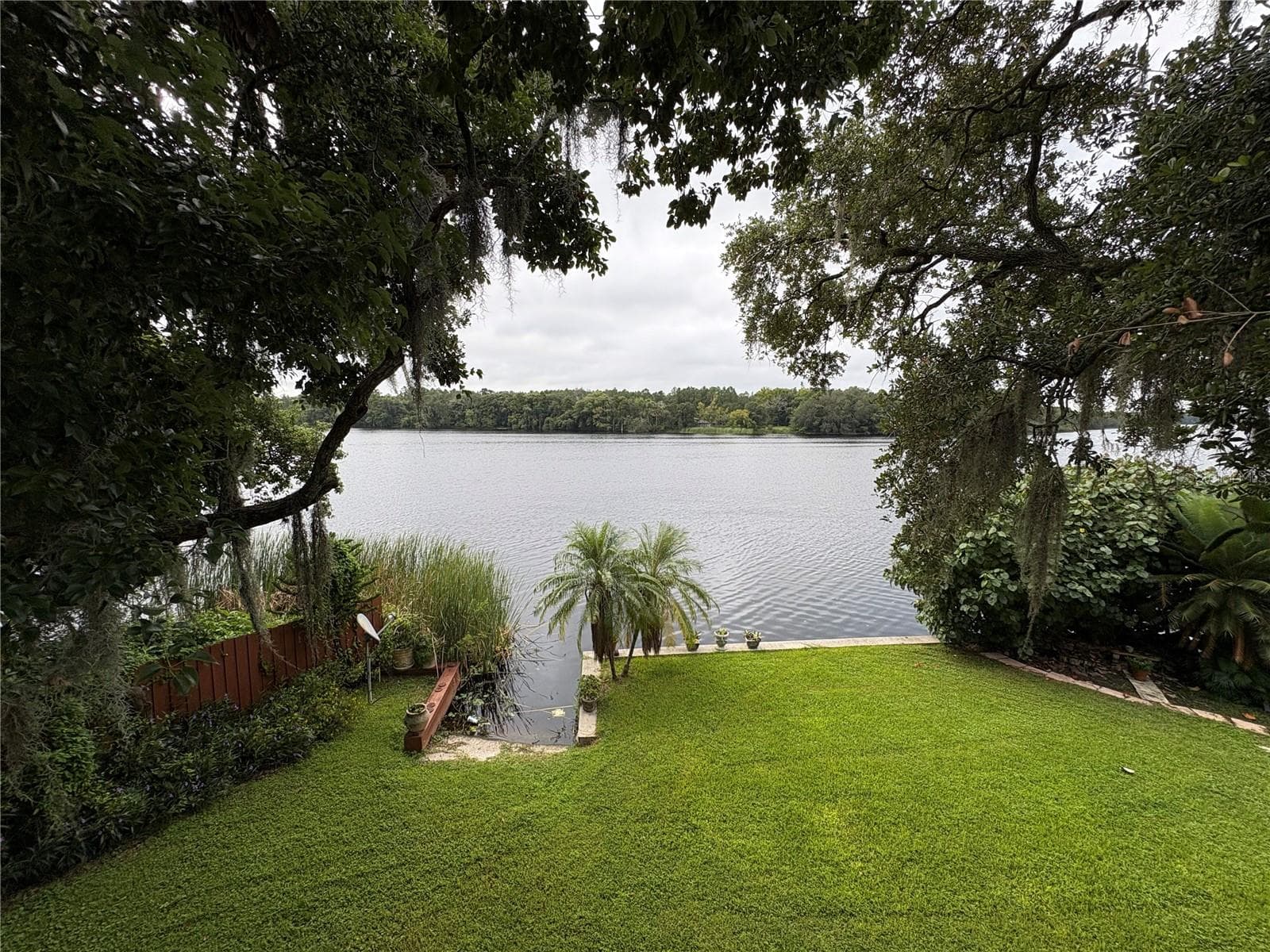 Single Family Residence at 4223 E RIVERHILLS DR, TAMPA, photo 2 of 28