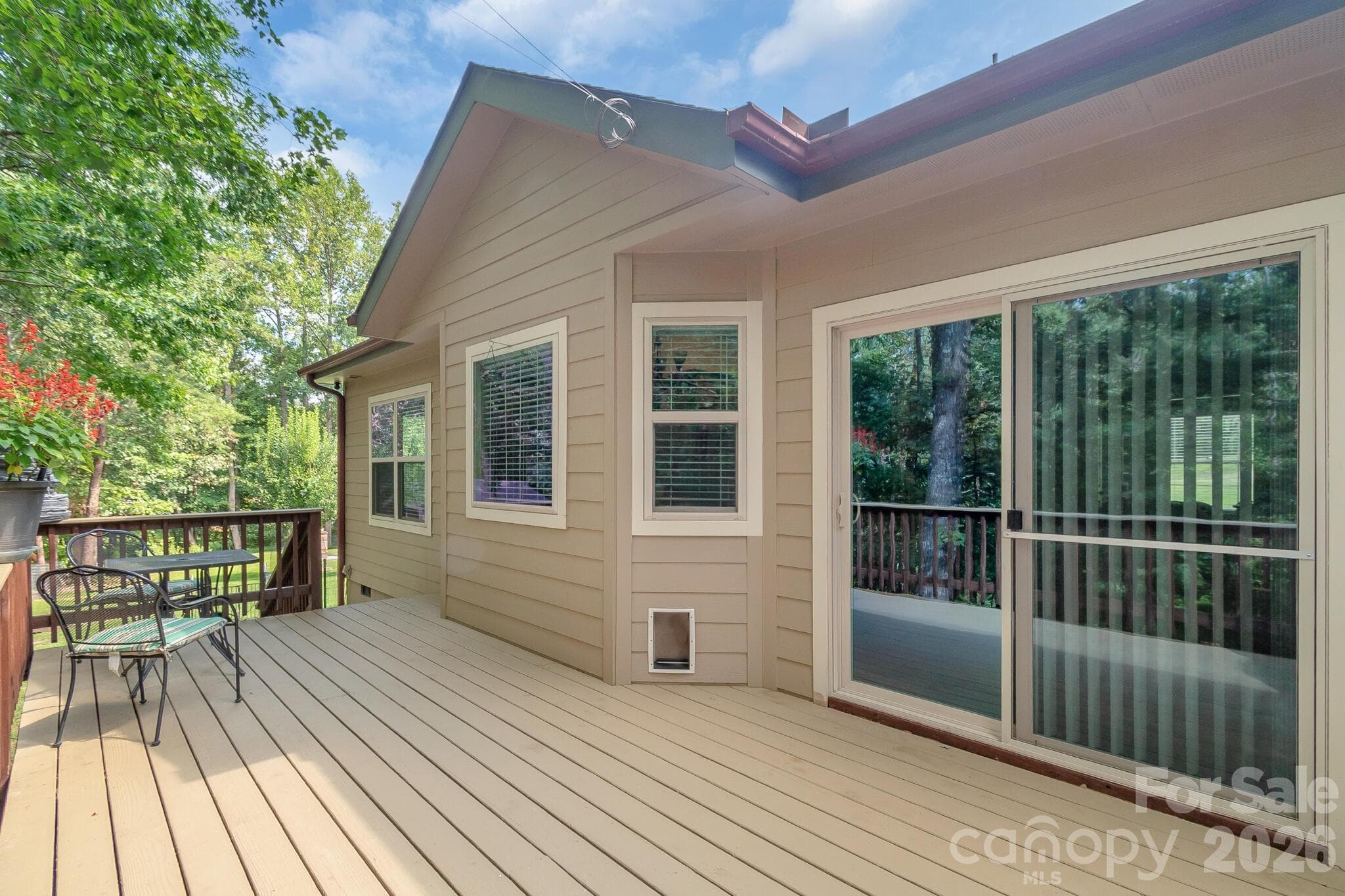 Single Family Residence at 17410 Green Hill Road, Charlotte, photo 10 of 42