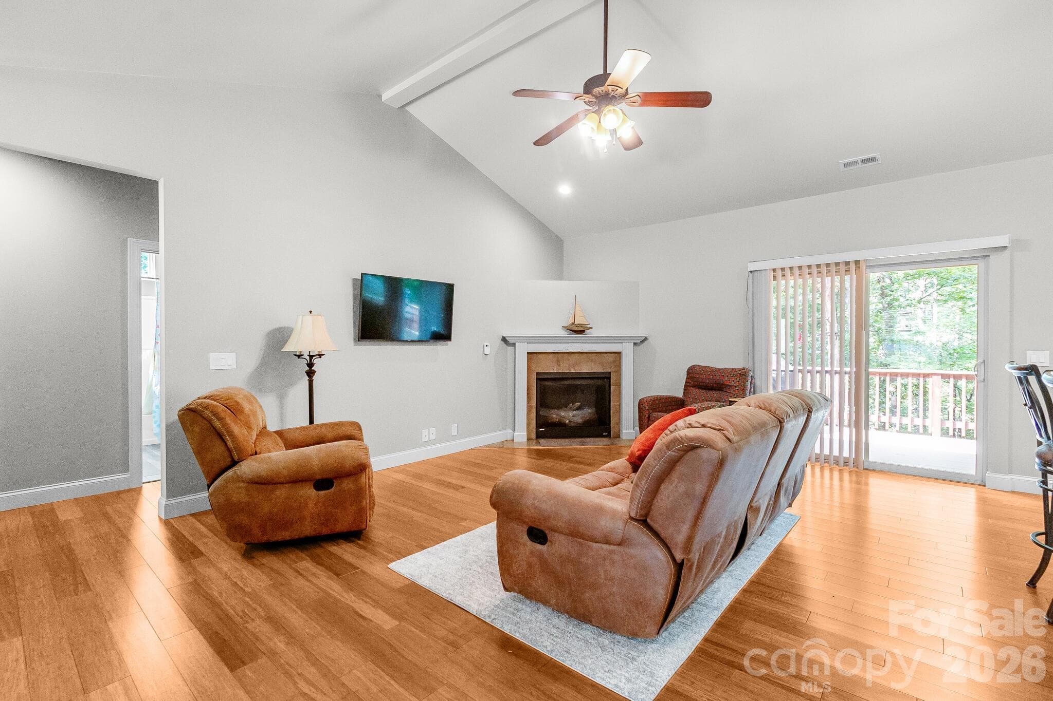 Single Family Residence at 17410 Green Hill Road, Charlotte, photo 18 of 42