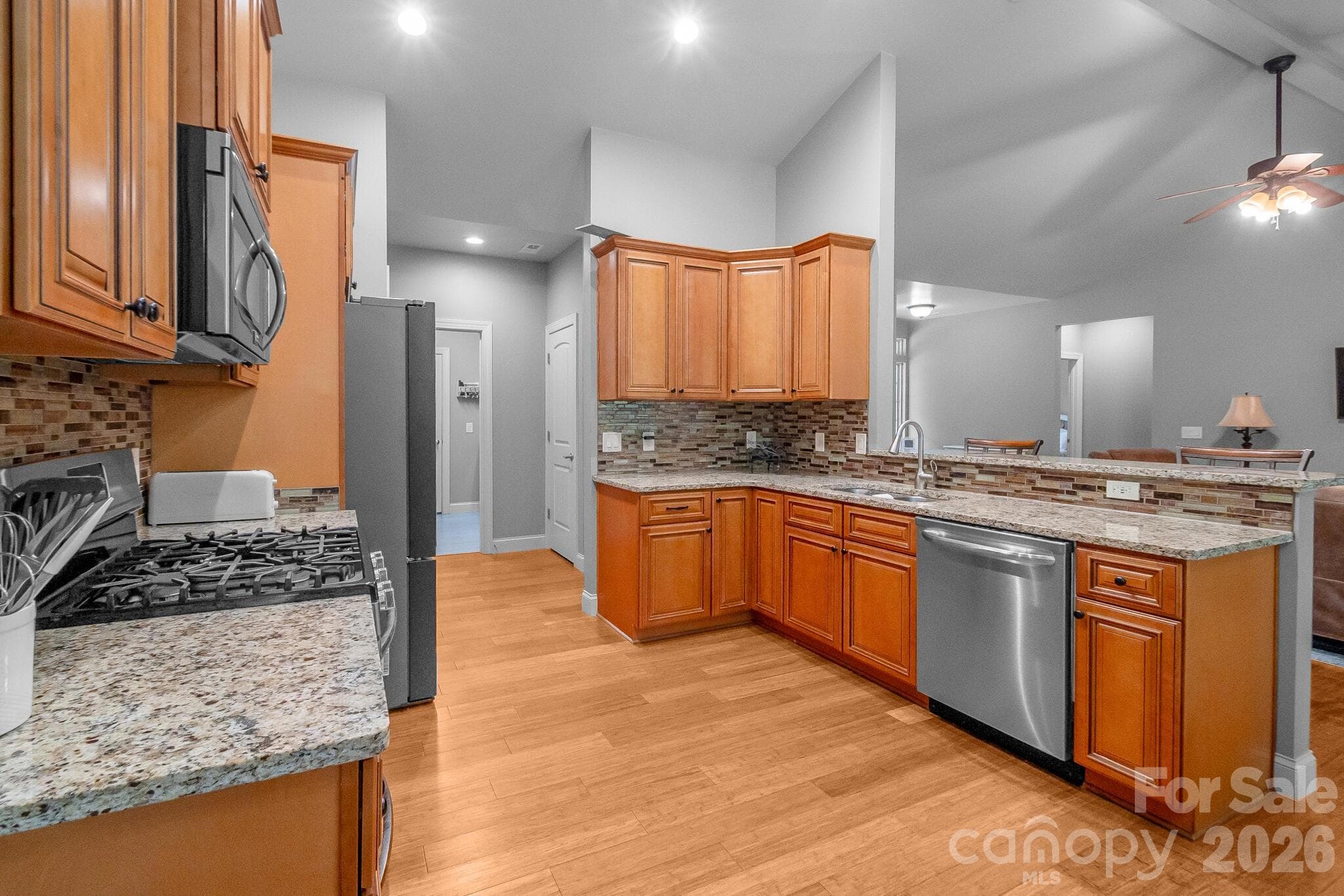 Single Family Residence at 17410 Green Hill Road, Charlotte, photo 22 of 42