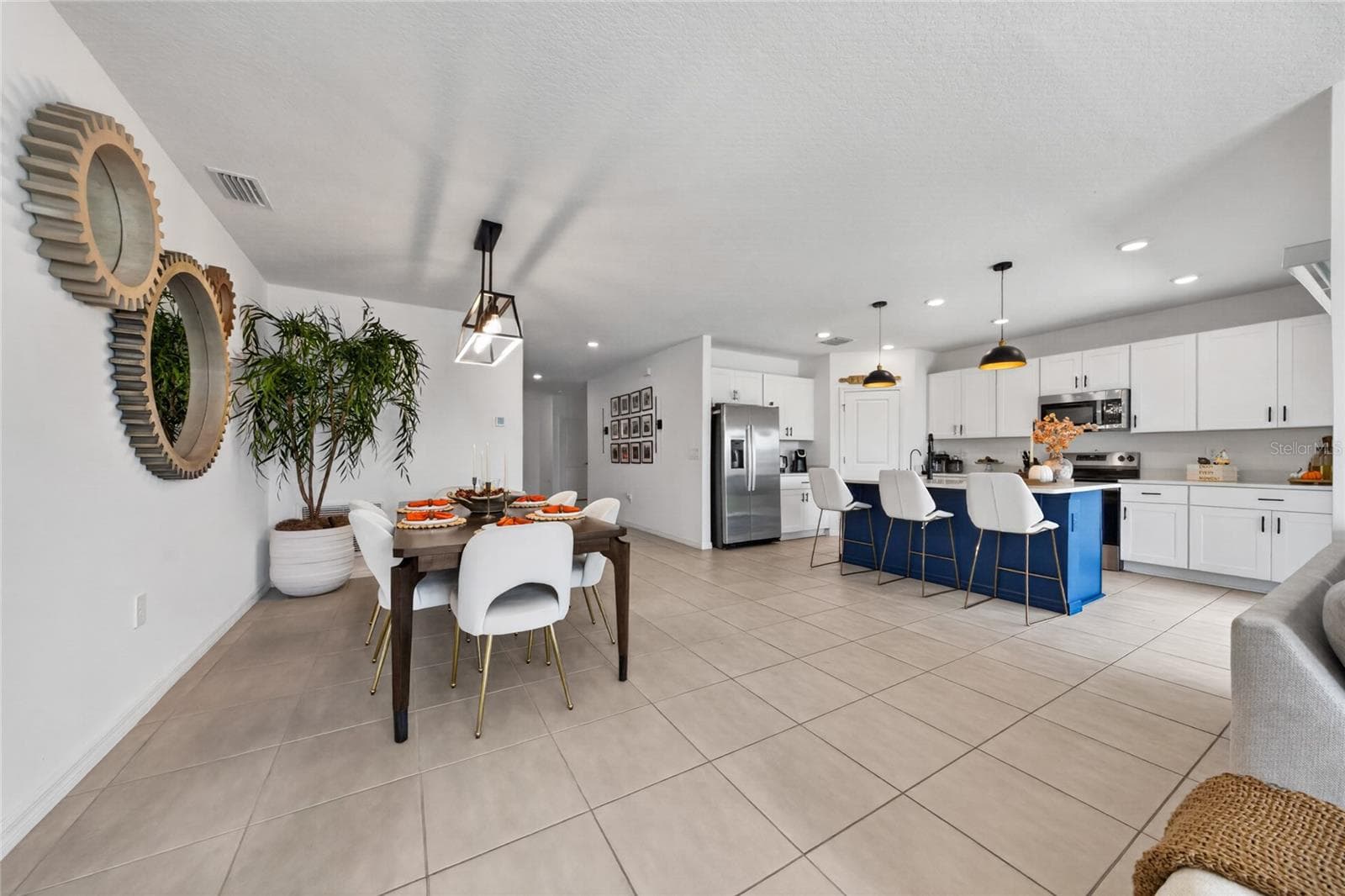 Single Family Residence at 3058 CADENCE SOUND LN, KISSIMMEE, photo 10 of 43
