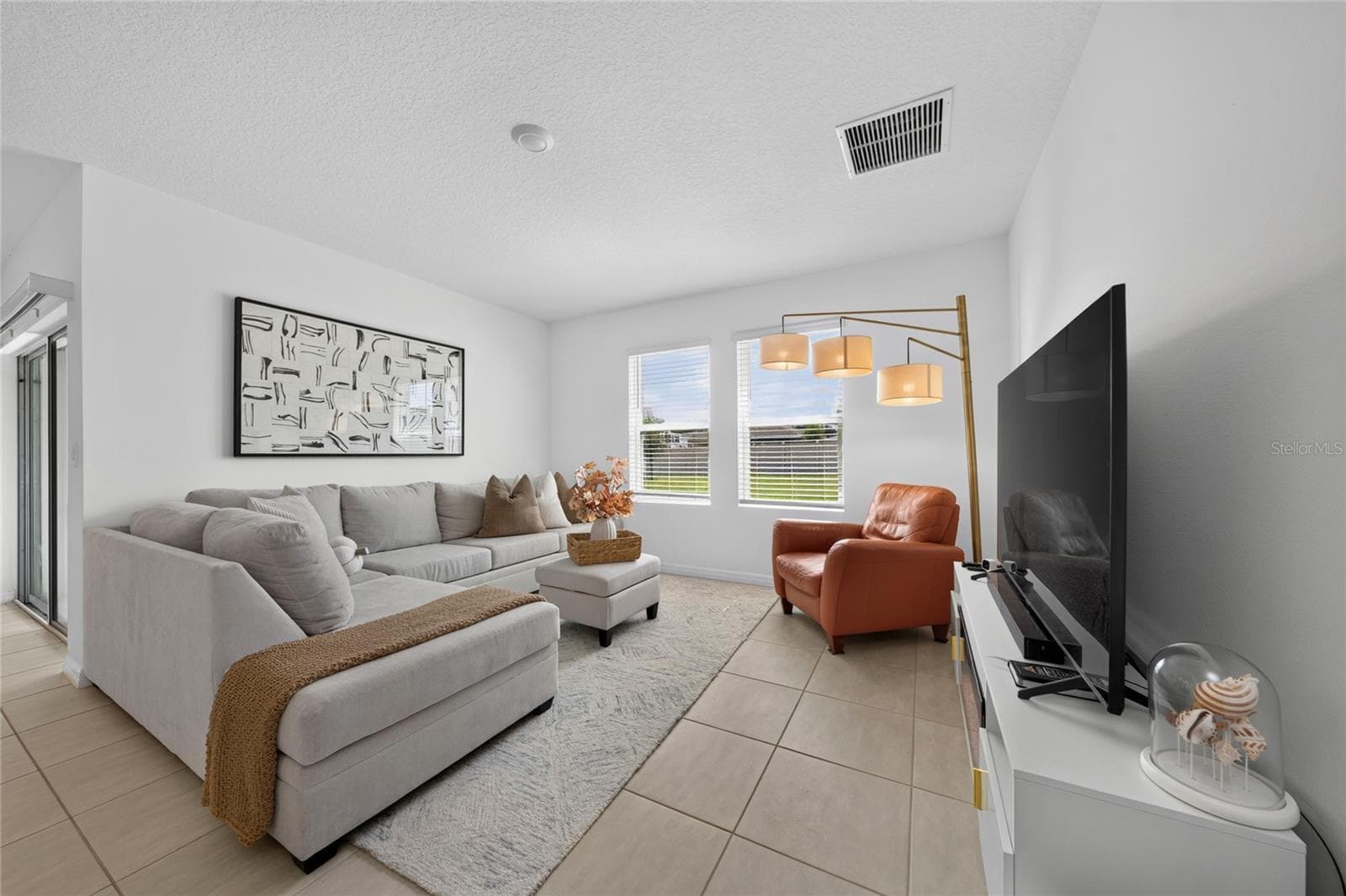 Single Family Residence at 3058 CADENCE SOUND LN, KISSIMMEE, photo 13 of 43