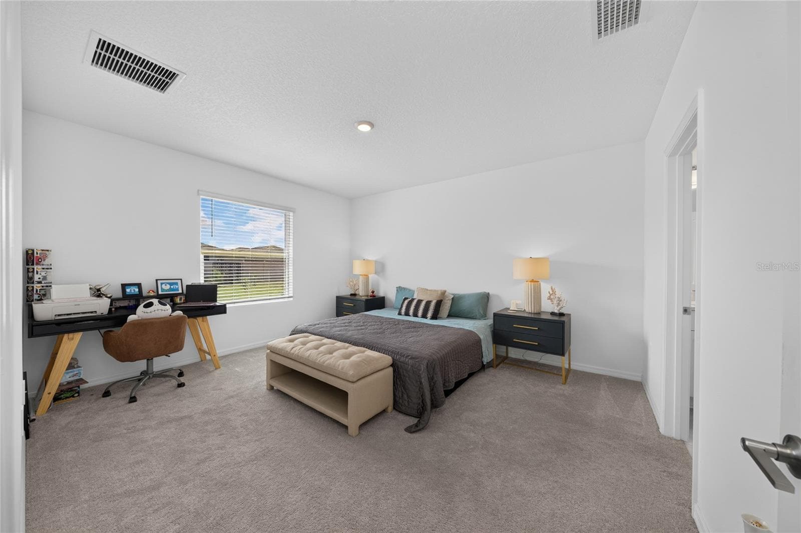Single Family Residence at 3058 CADENCE SOUND LN, KISSIMMEE, photo 14 of 43