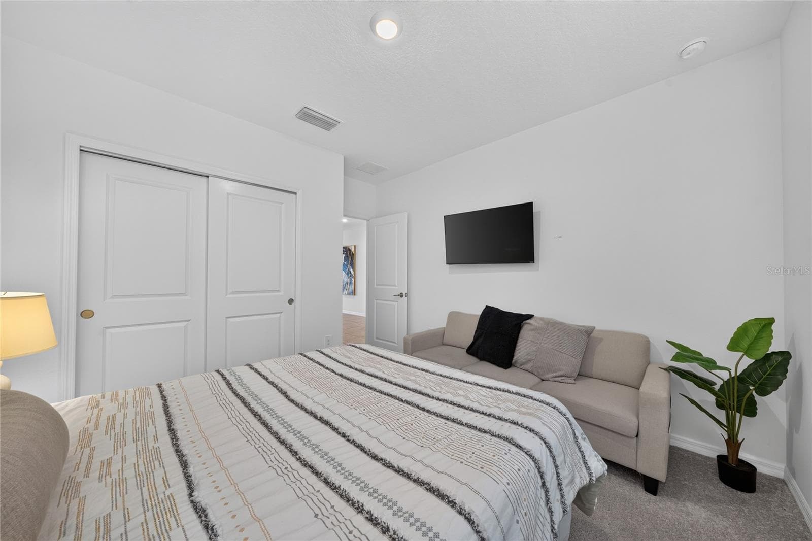 Single Family Residence at 3058 CADENCE SOUND LN, KISSIMMEE, photo 25 of 43
