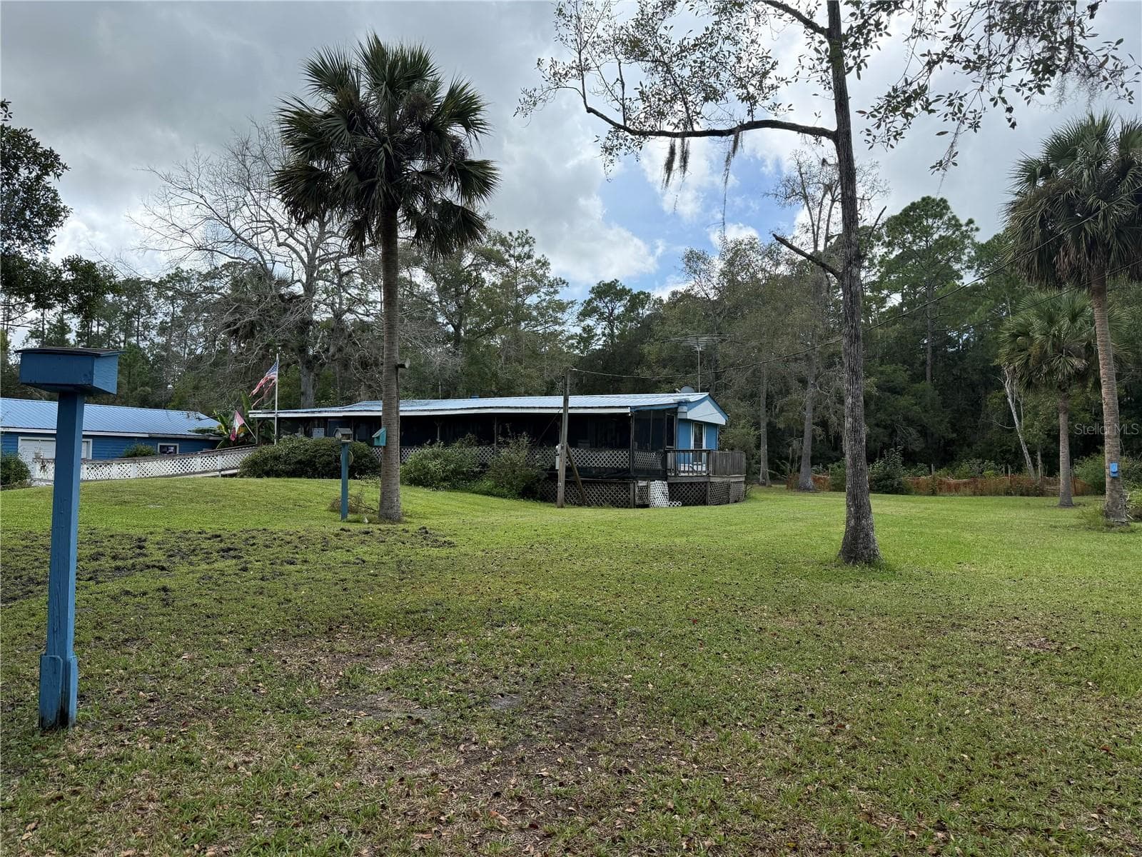 Manufactured Home at 1844 PAPAYA ST, BUNNELL, photo 4 of 33