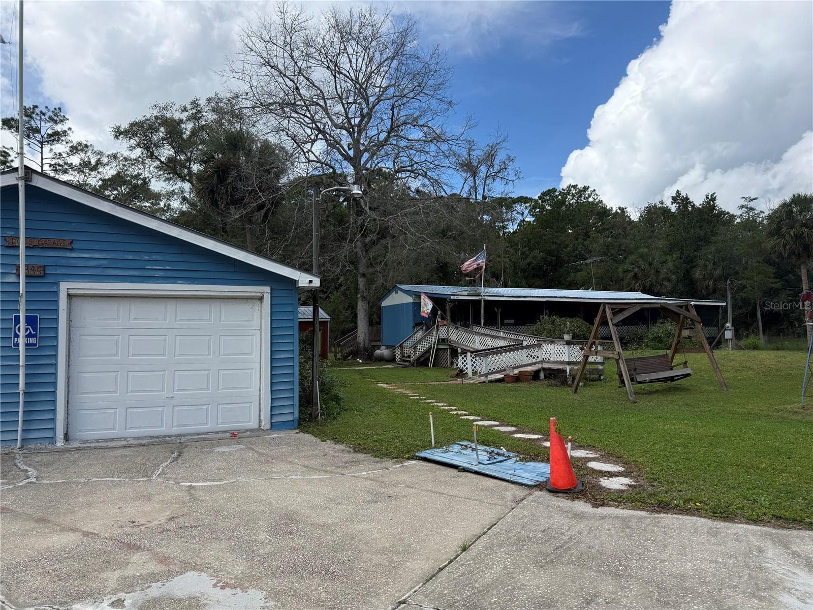 Manufactured Home at 1844 PAPAYA ST, BUNNELL, photo 12 of 33