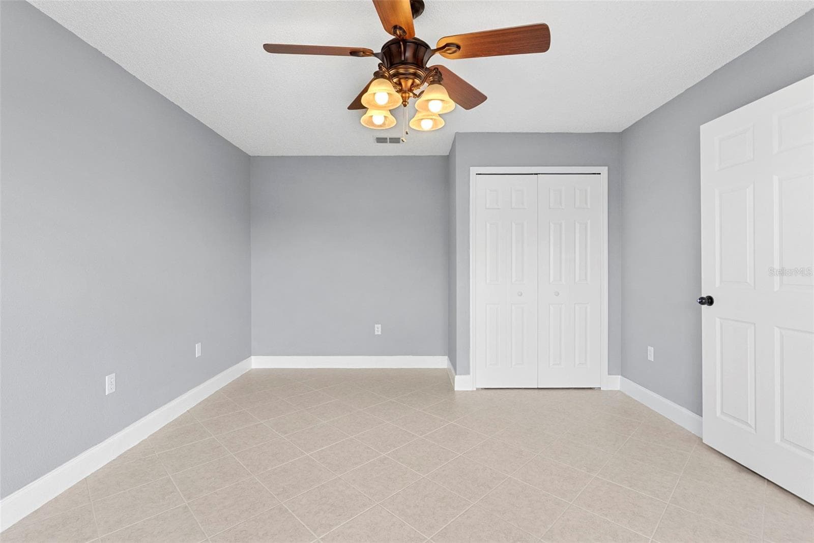 Single Family Residence at 9374 MALLARD ST, SPRING HILL, photo 18 of 64