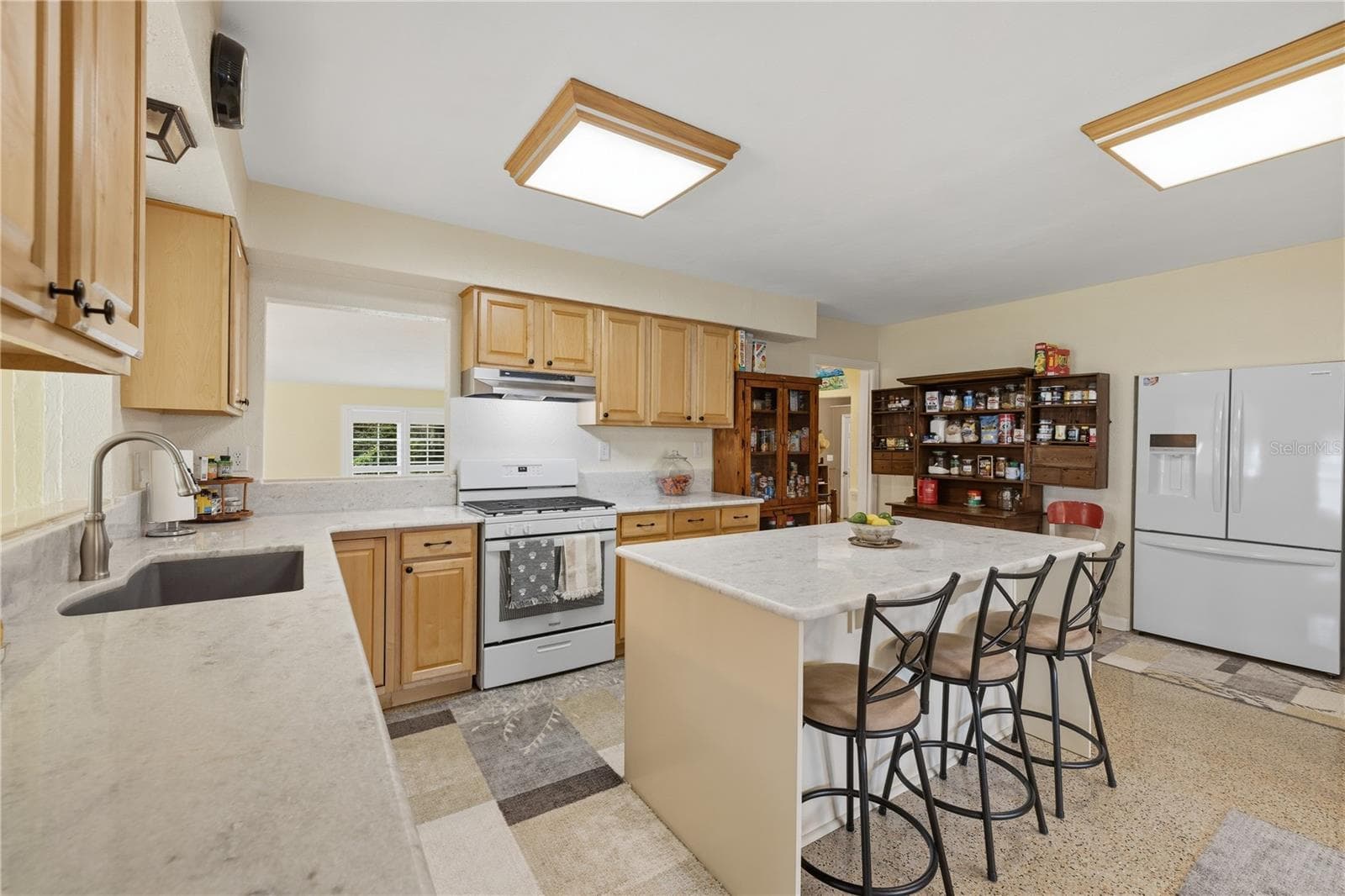 Kitchen - 2314 N GRIFFIN DR, LEESBURG