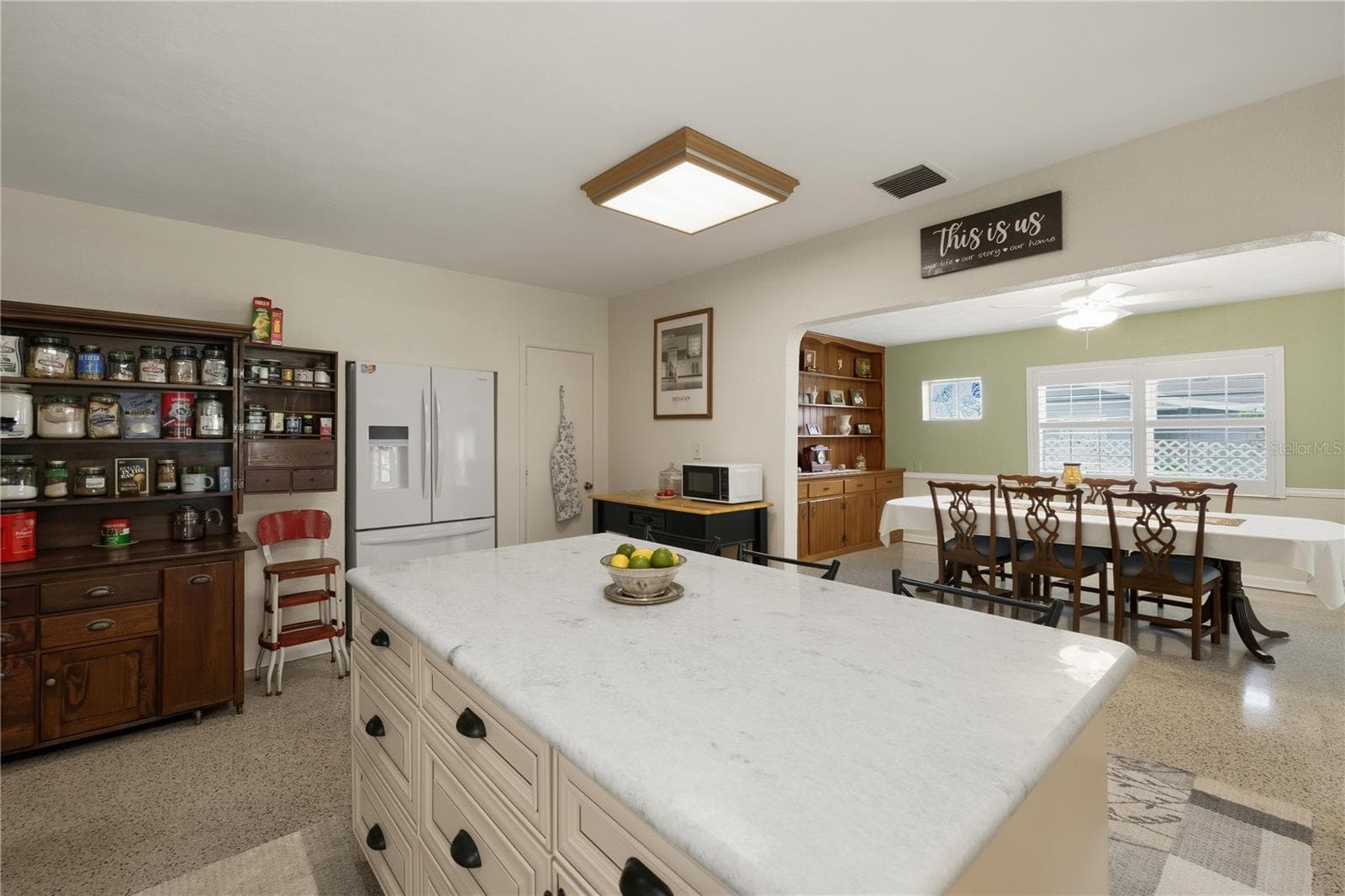 Kitchen - 2314 N GRIFFIN DR, LEESBURG