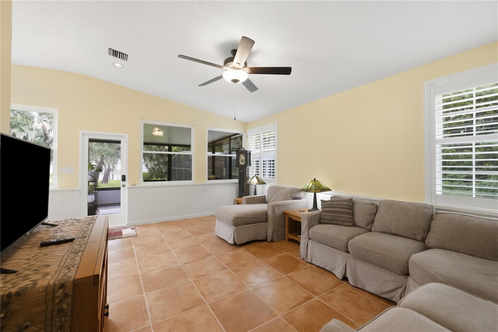 Family Room - 2314 N GRIFFIN DR, LEESBURG