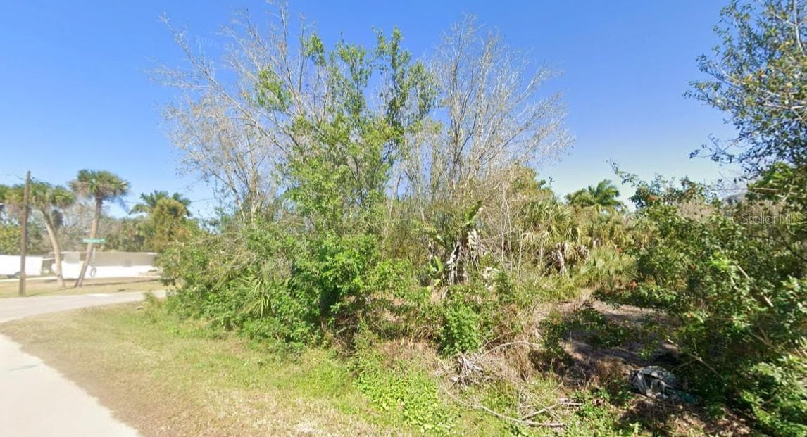 Land at 202 CHARLOTTE ST, PUNTA GORDA, photo 2 of 6