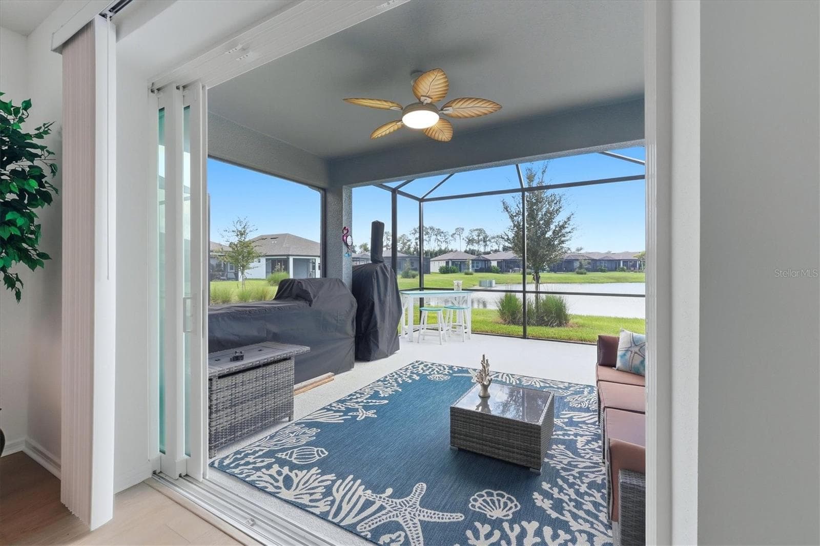 Outdoor kitchen and PIZZA oven available outside of contract - 9457 SHOREBIRD CT, PARRISH