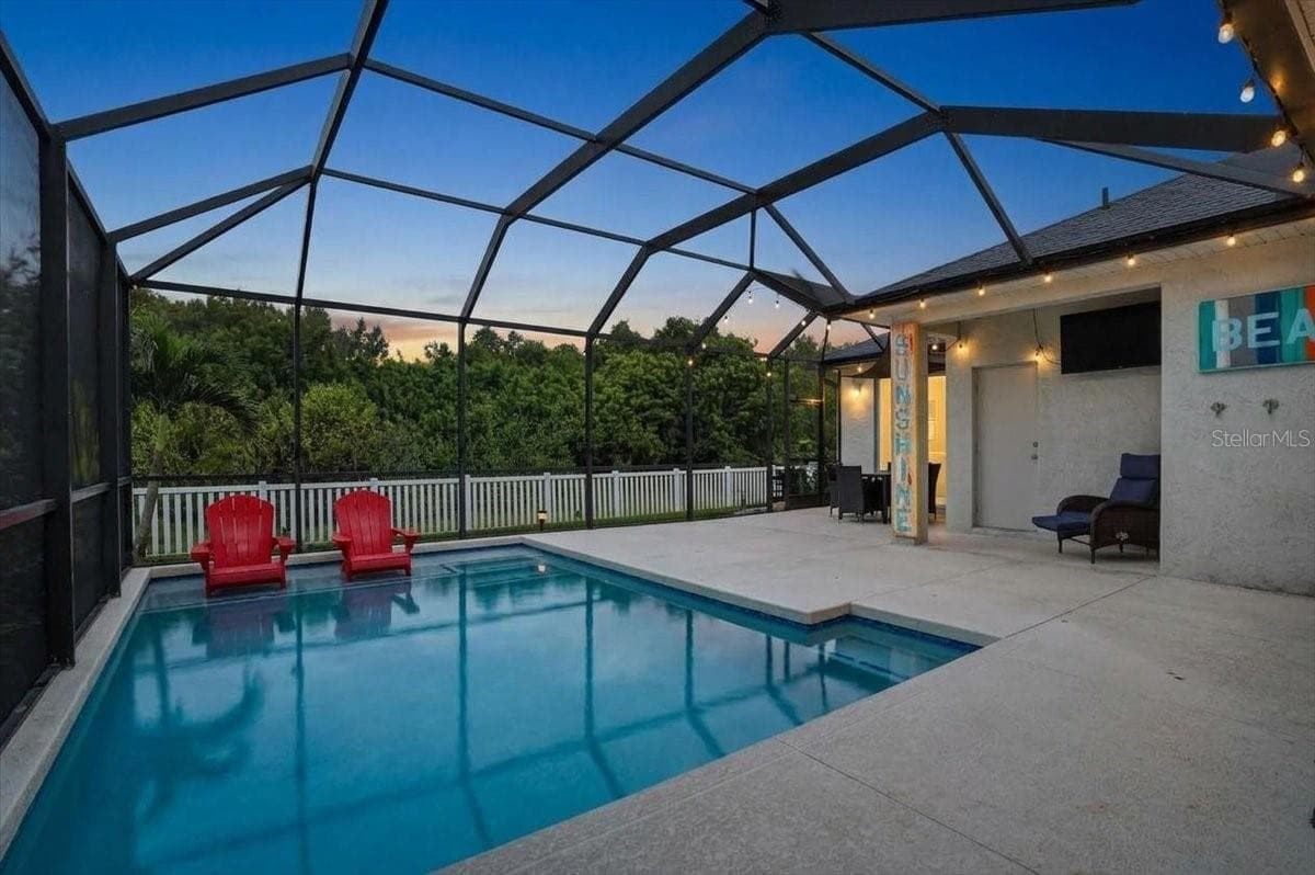 Single Family Residence at 14003 NIGHTHAWK TER, LAKEWOOD RANCH, photo 2 of 41