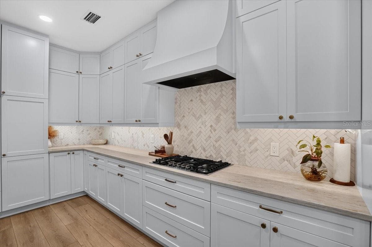 Single Family Residence at 14003 NIGHTHAWK TER, LAKEWOOD RANCH, photo 12 of 41
