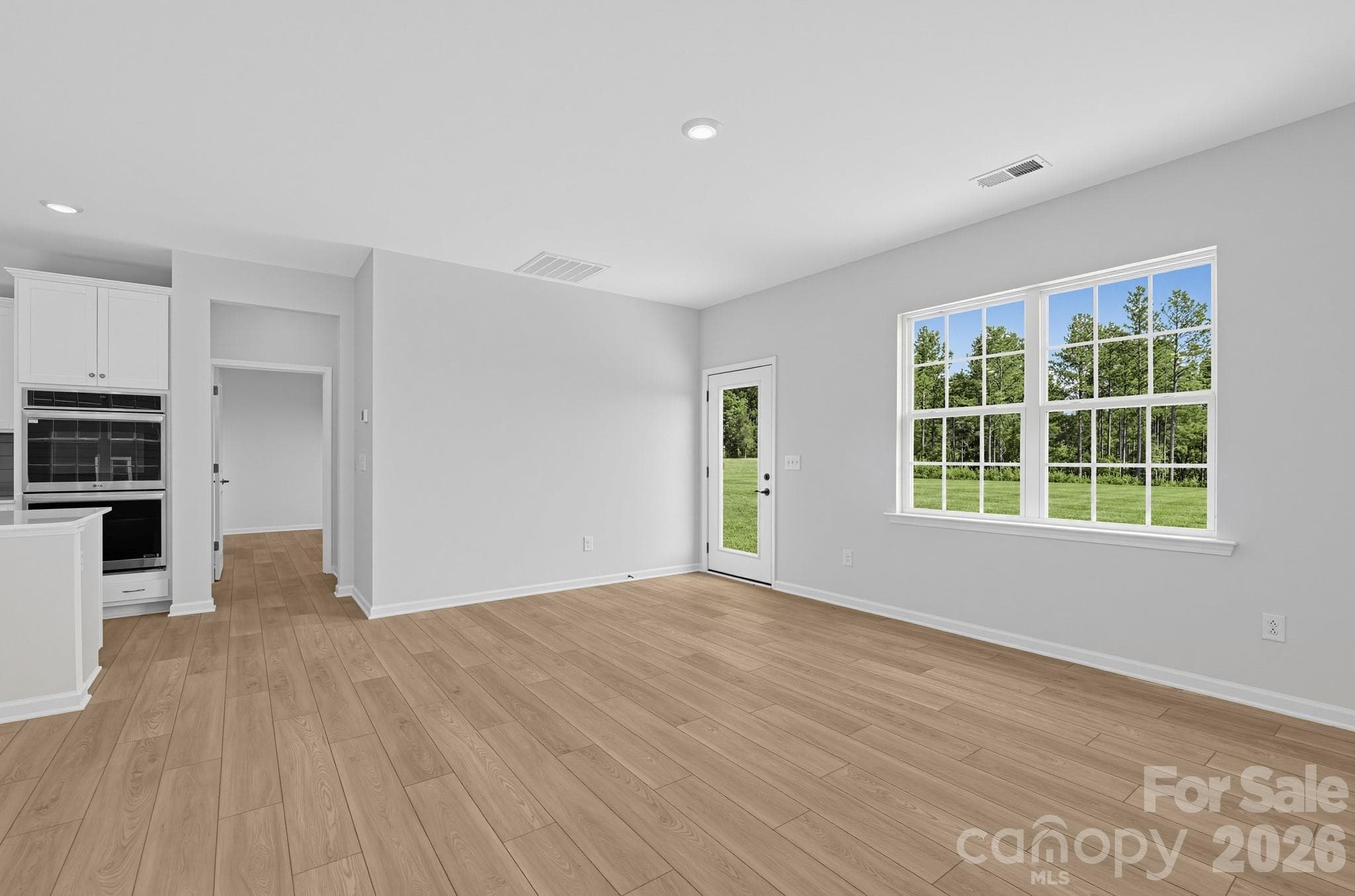 Single Family Residence at 390 Waxhaw Village Road, Lancaster, photo 11 of 31