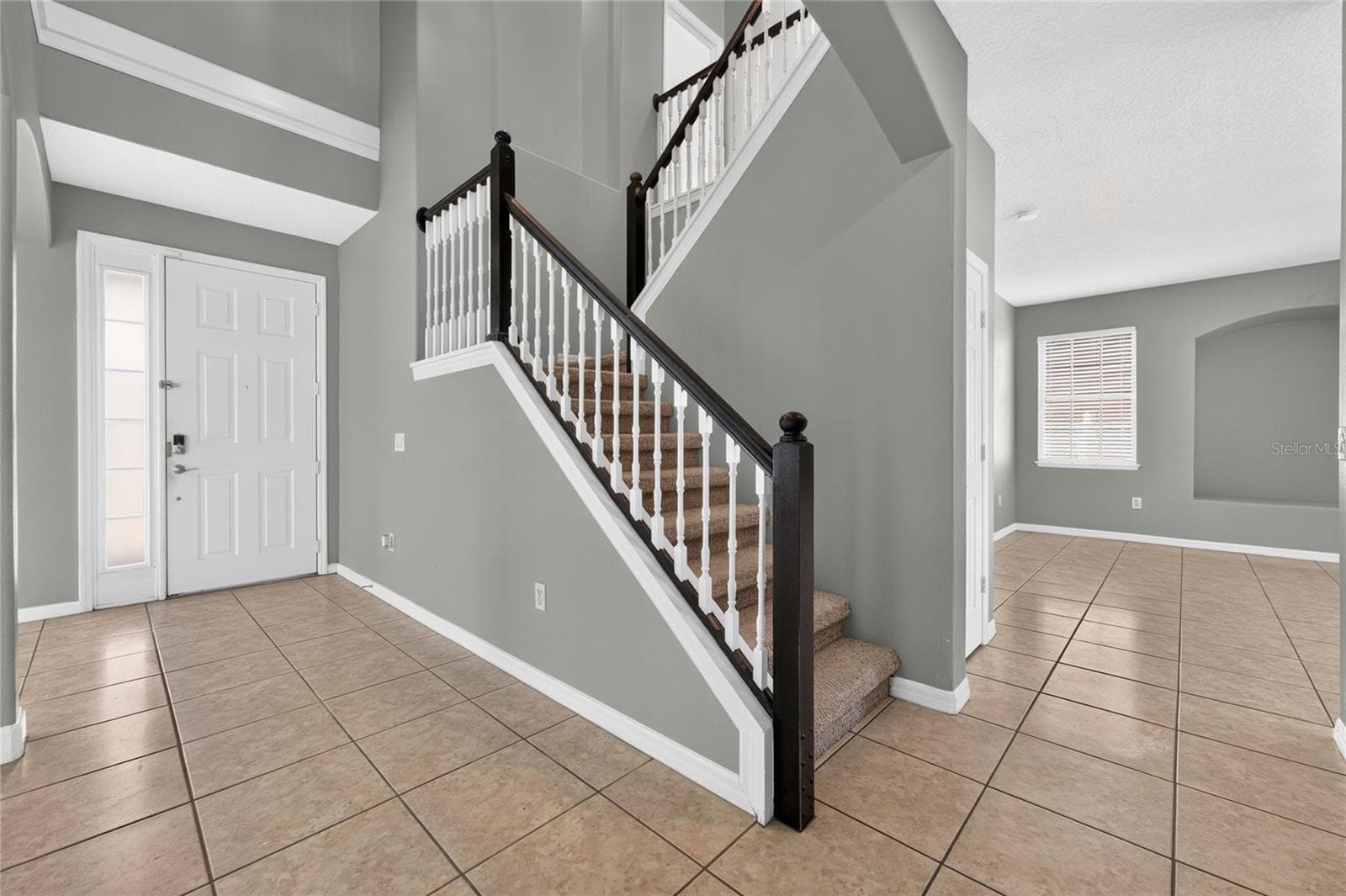Single Family Residence at 1139 DARNABY WAY, ORLANDO, photo 2 of 35