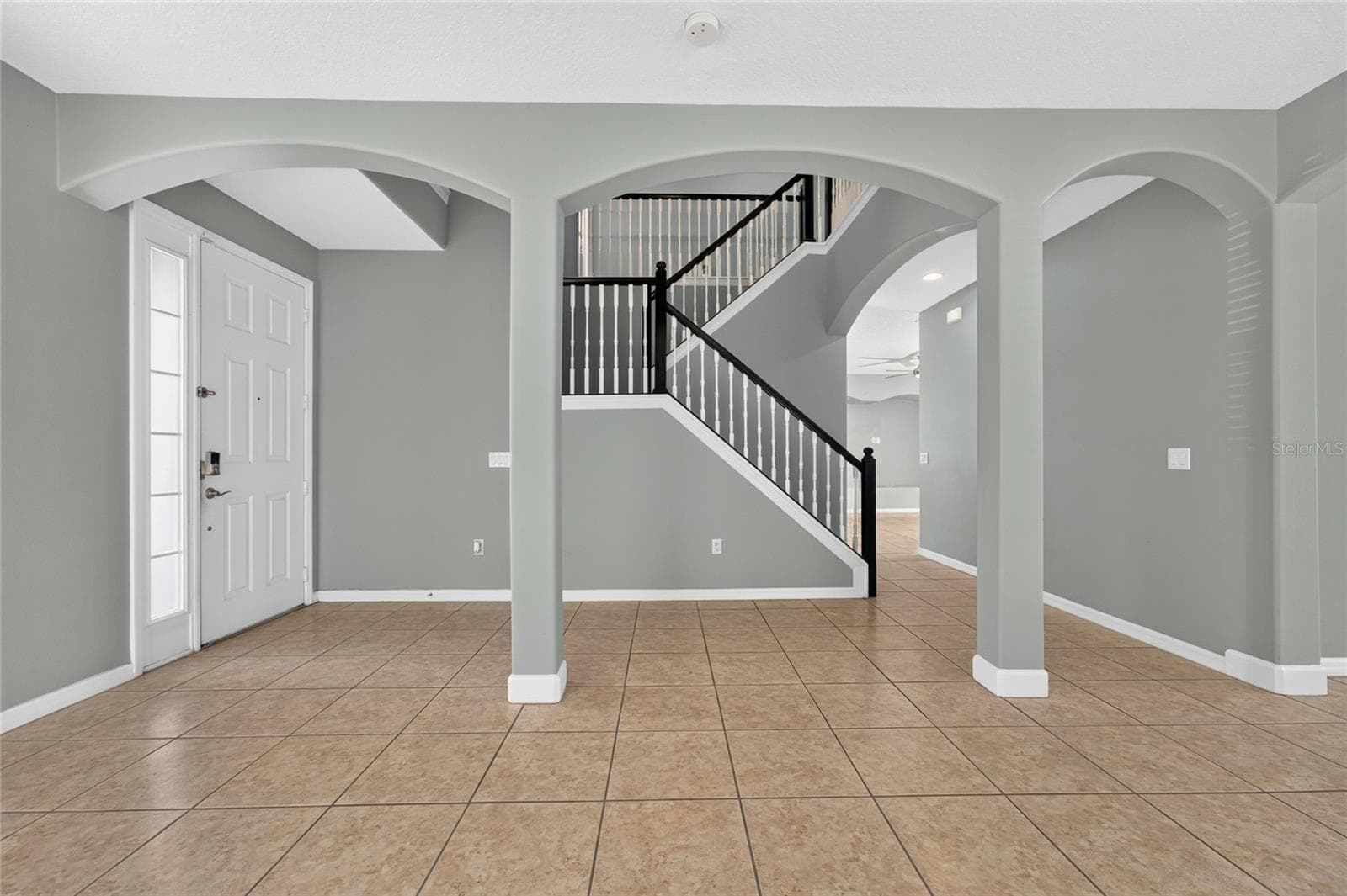 Single Family Residence at 1139 DARNABY WAY, ORLANDO, photo 3 of 35