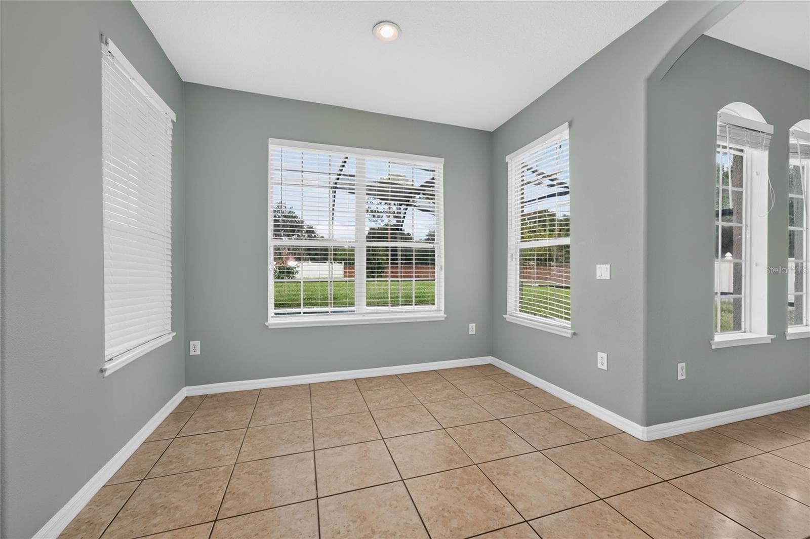 Single Family Residence at 1139 DARNABY WAY, ORLANDO, photo 5 of 35