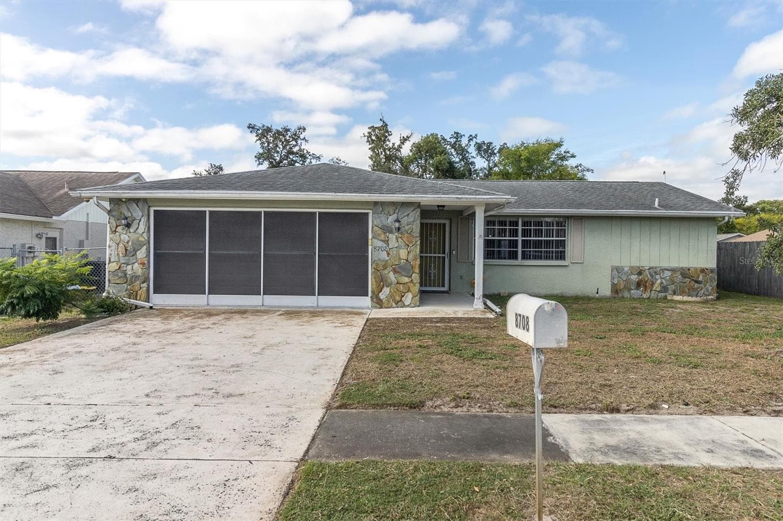 8708 BRIAR PATCH DR
