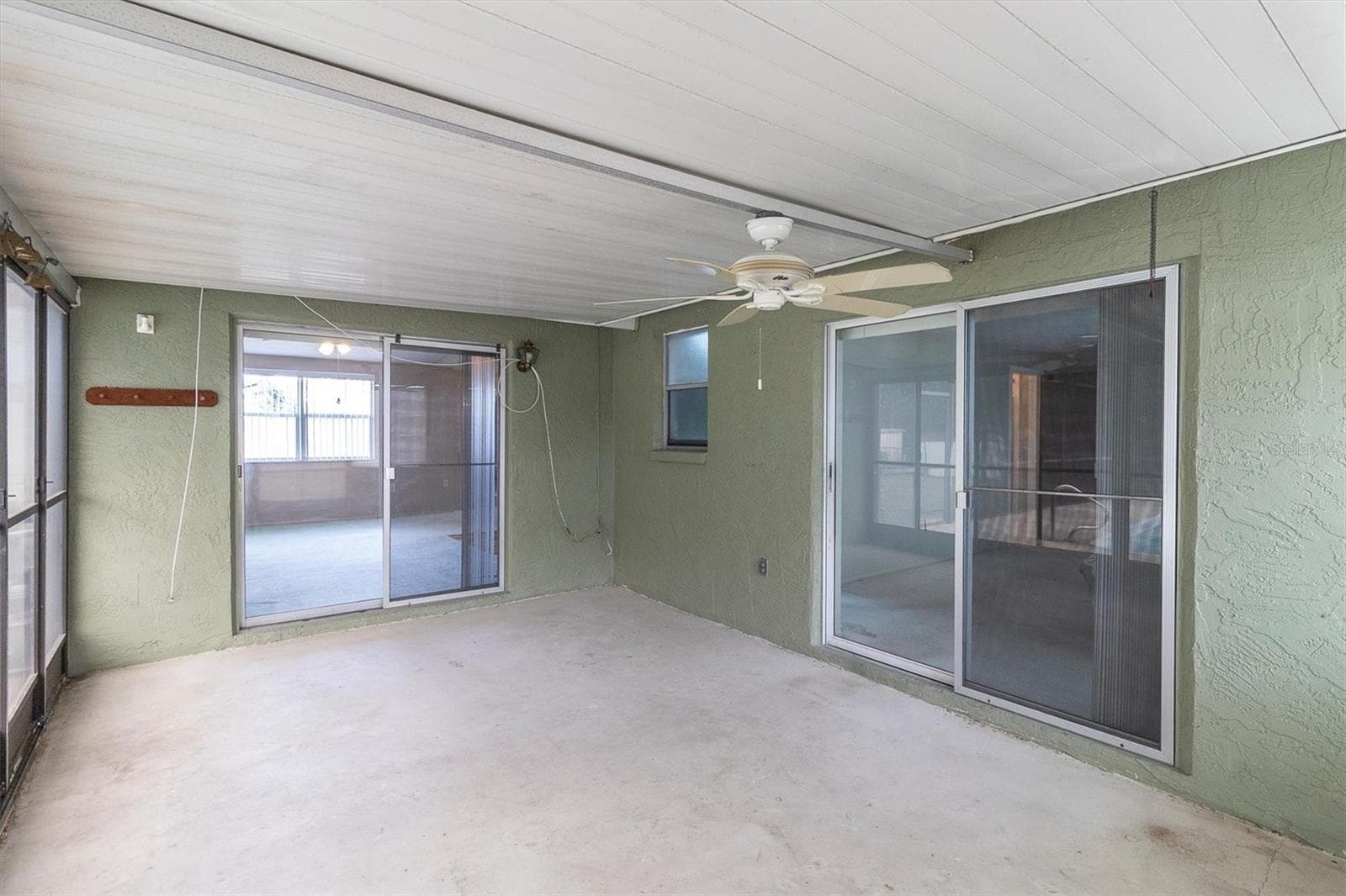 Single Family Residence at 8708 BRIAR PATCH DR, PORT RICHEY, photo 27 of 40