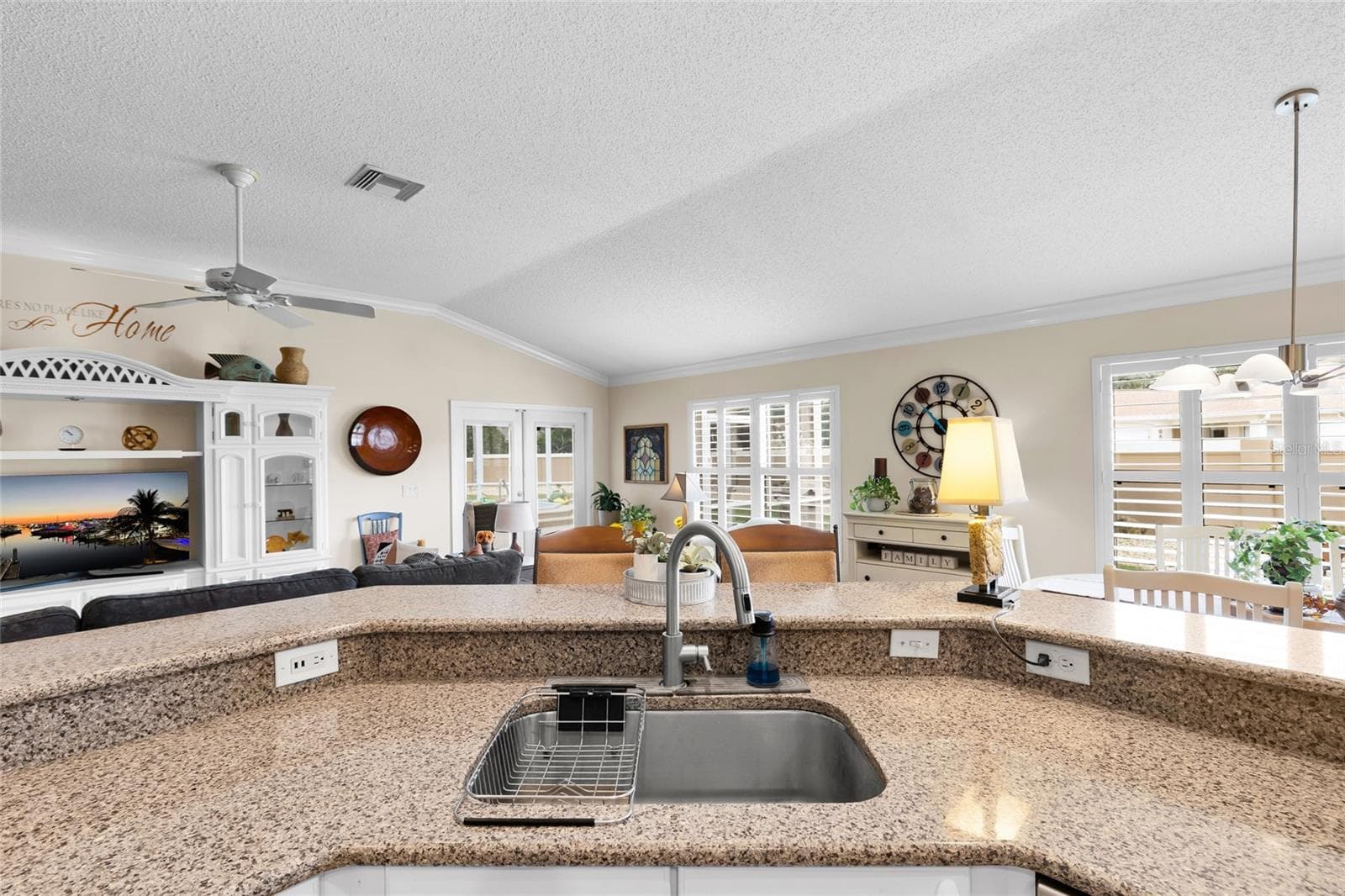 Villa at 1922 GREELEYVILLE TER, THE VILLAGES, photo 9 of 34