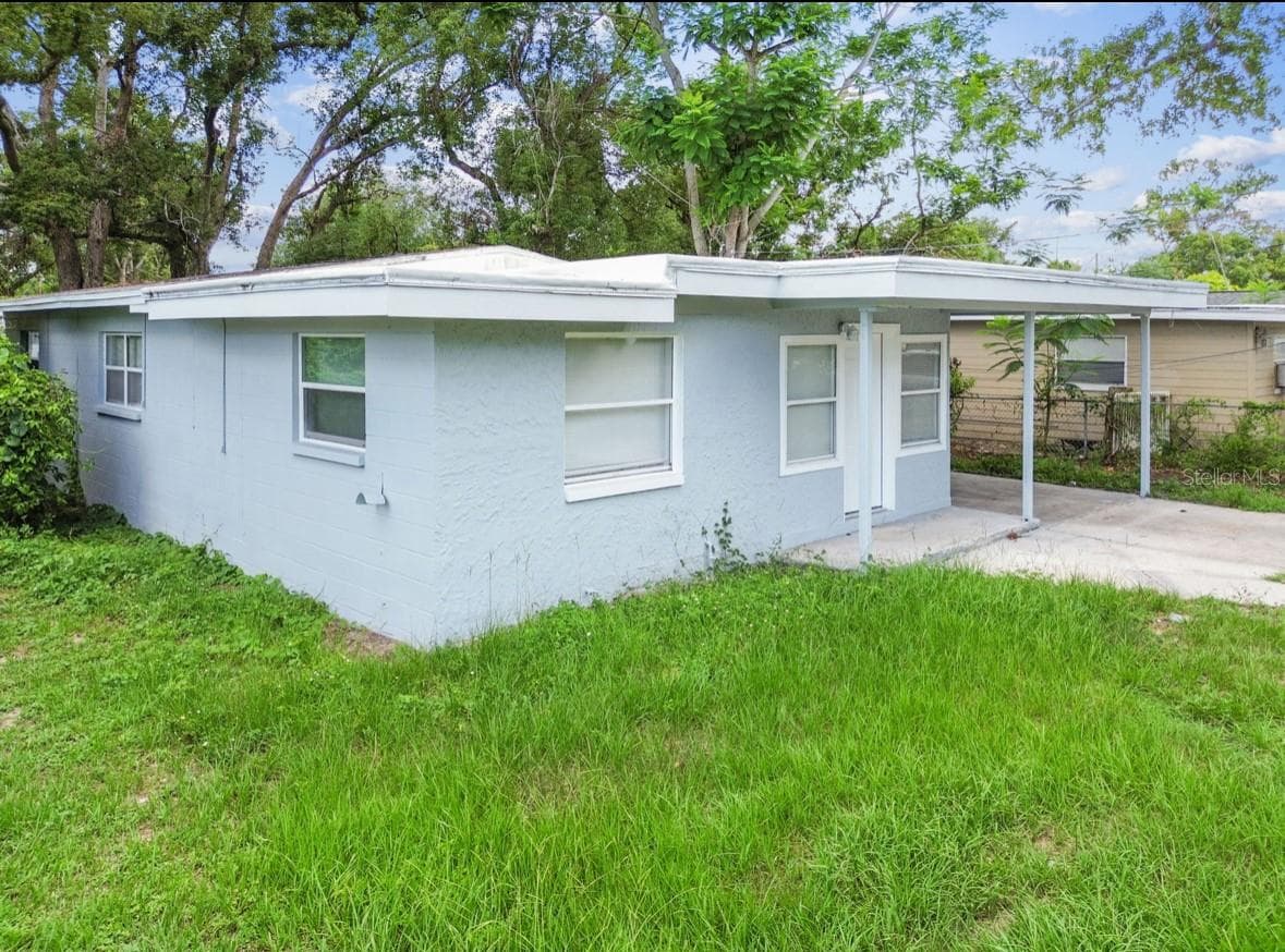 Single Family Residence at 1807 E BOUGAINVILLEA AVE, TAMPA, photo 32 of 41