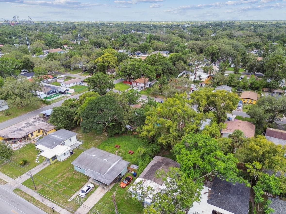 Single Family Residence at 1807 E BOUGAINVILLEA AVE, TAMPA, photo 36 of 41