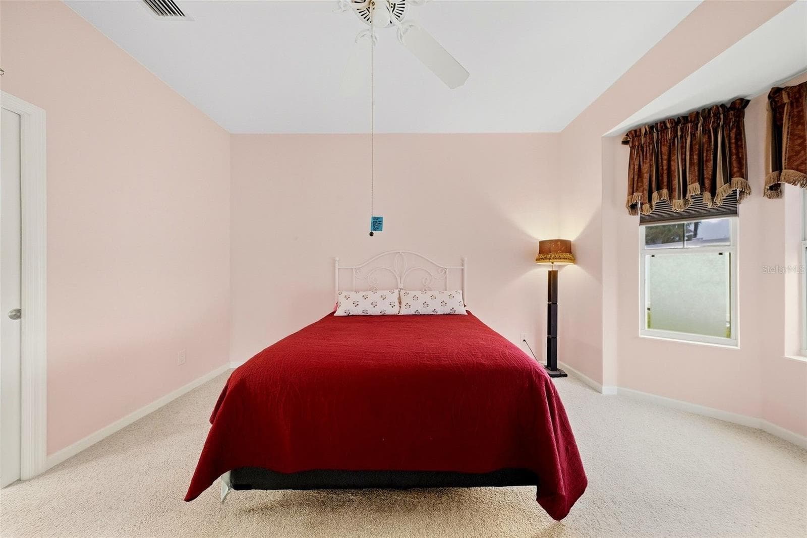 Downstairs Primary Ensuite Bedroom - 10647 WHITTINGTON CT, LARGO