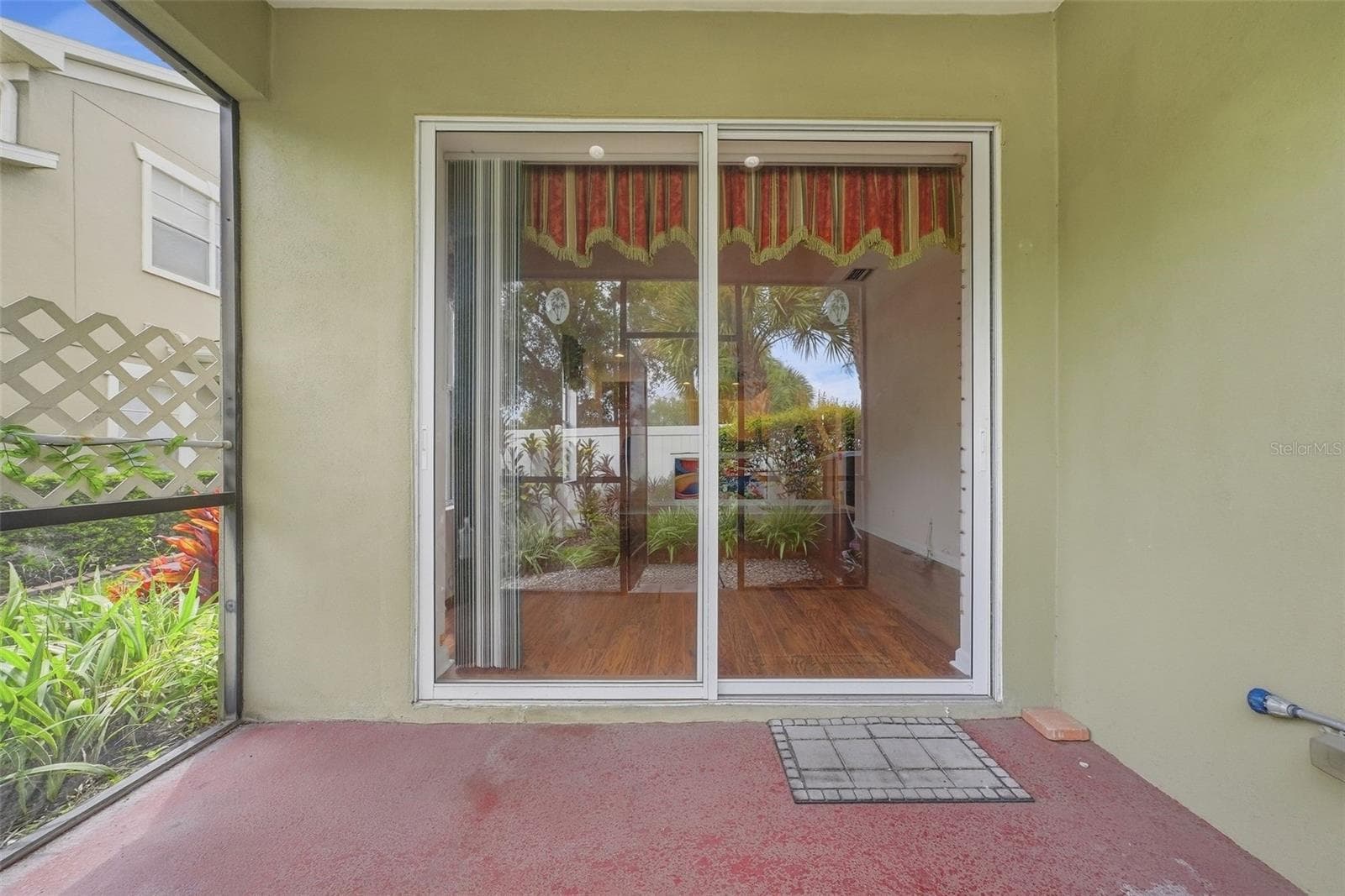 Rear Screened Porch - 10647 WHITTINGTON CT, LARGO