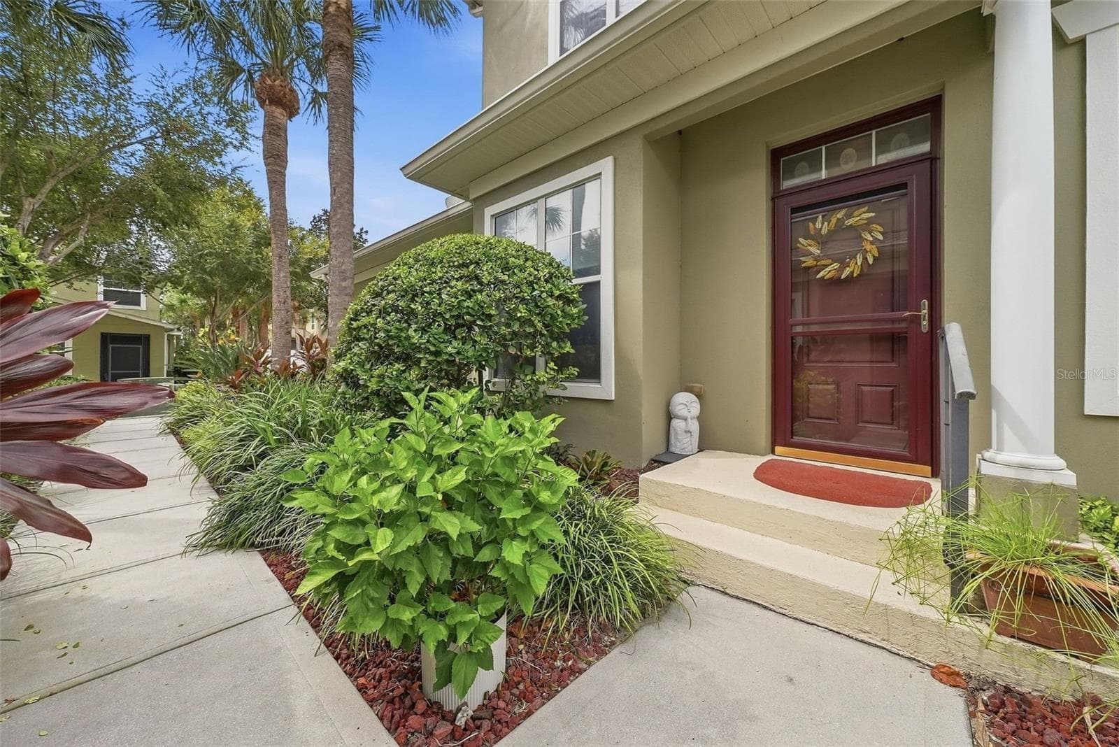 Front Entry - 10647 WHITTINGTON CT, LARGO