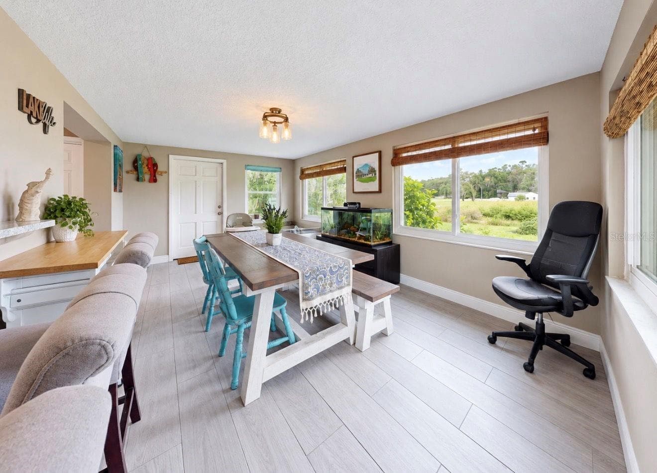 Single Family Residence at 717 W DEER LAKE DR, LUTZ, photo 18 of 39