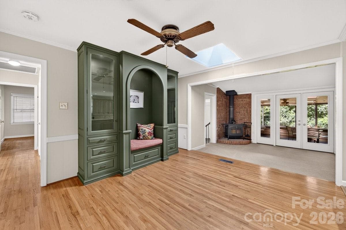 Single Family Residence at 6000 Colchester Place, Charlotte, photo 10 of 35
