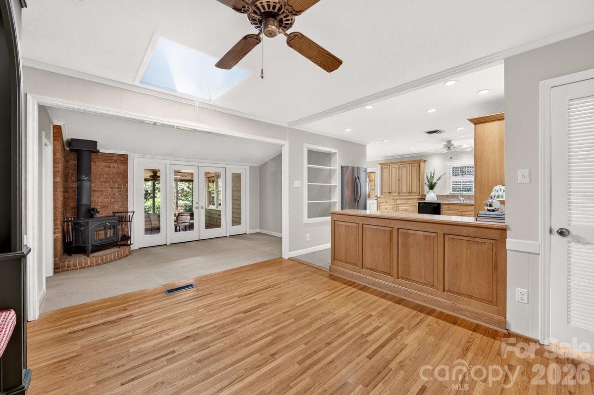 Single Family Residence at 6000 Colchester Place, Charlotte, photo 12 of 35