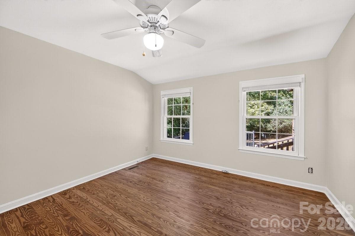 Single Family Residence at 6000 Colchester Place, Charlotte, photo 22 of 35