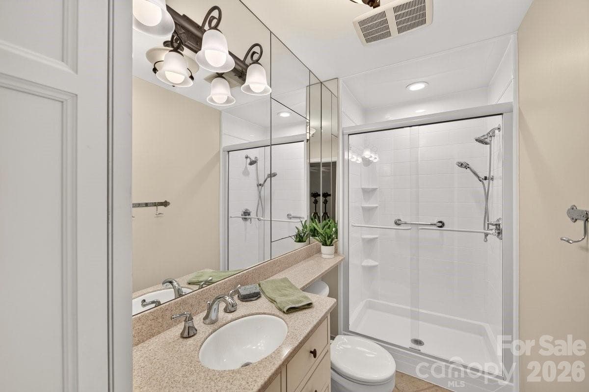 Single Family Residence at 6000 Colchester Place, Charlotte, photo 19 of 35