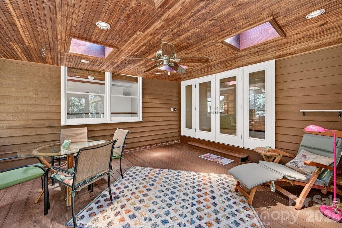 Single Family Residence at 6000 Colchester Place, Charlotte, photo 26 of 35
