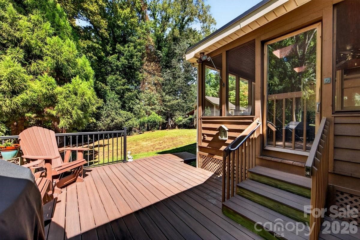 Single Family Residence at 6000 Colchester Place, Charlotte, photo 30 of 35