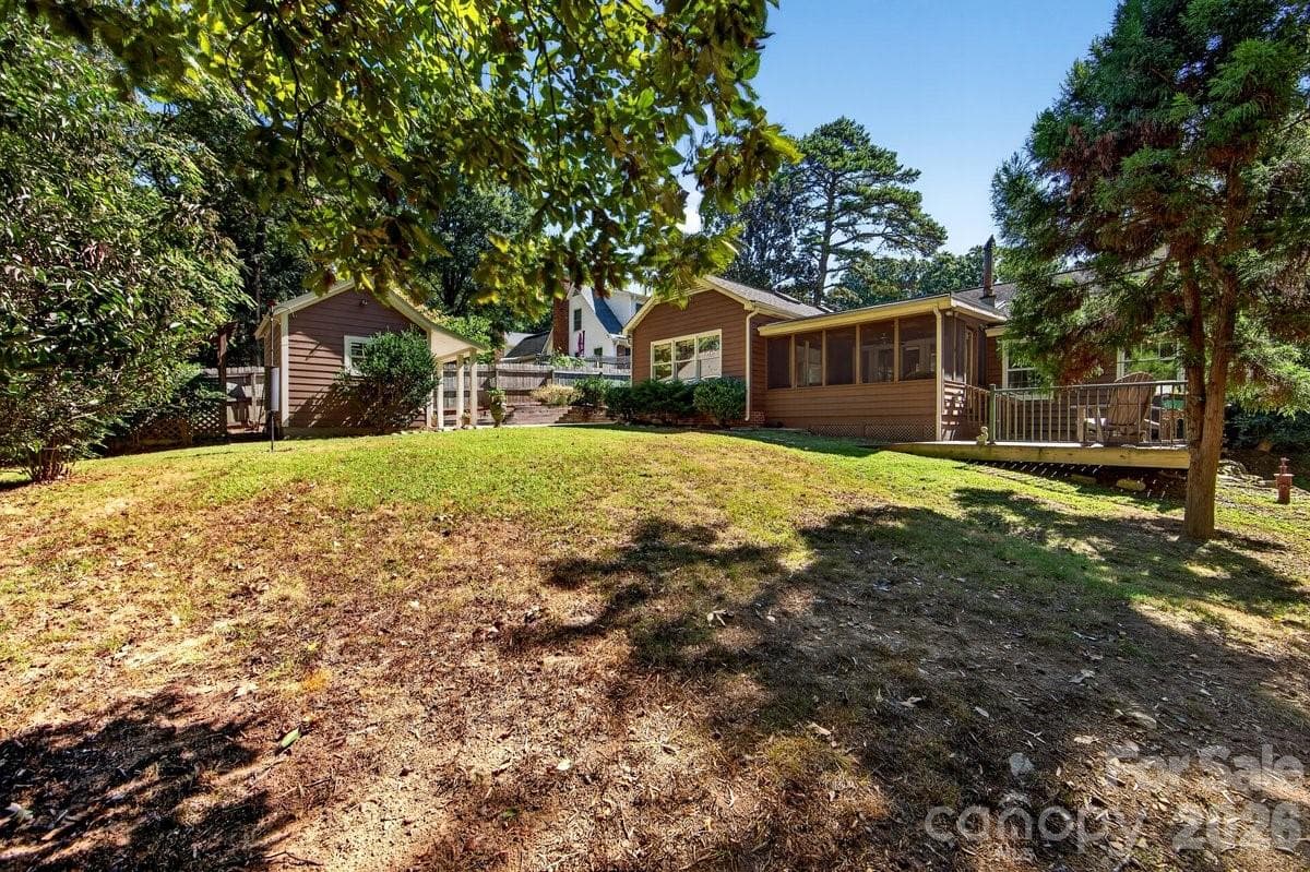 Single Family Residence at 6000 Colchester Place, Charlotte, photo 34 of 35