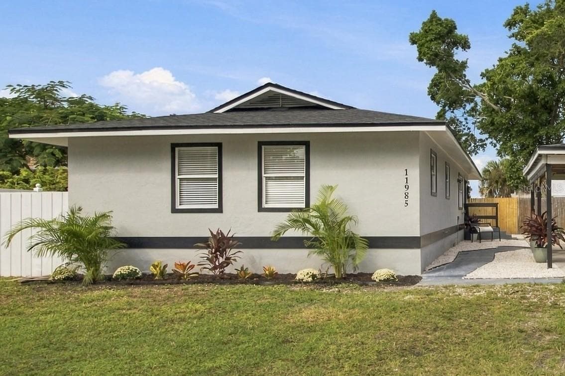 Single Family Residence at 11985 MURRAY AVE, SEMINOLE, photo 3 of 40