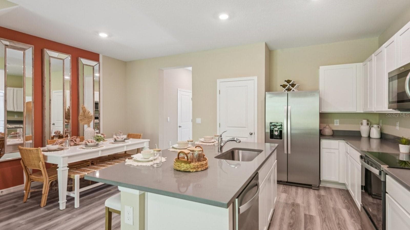 Townhouse at 31205 PAPER BIRCH ST, WESLEY CHAPEL, photo 15 of 33