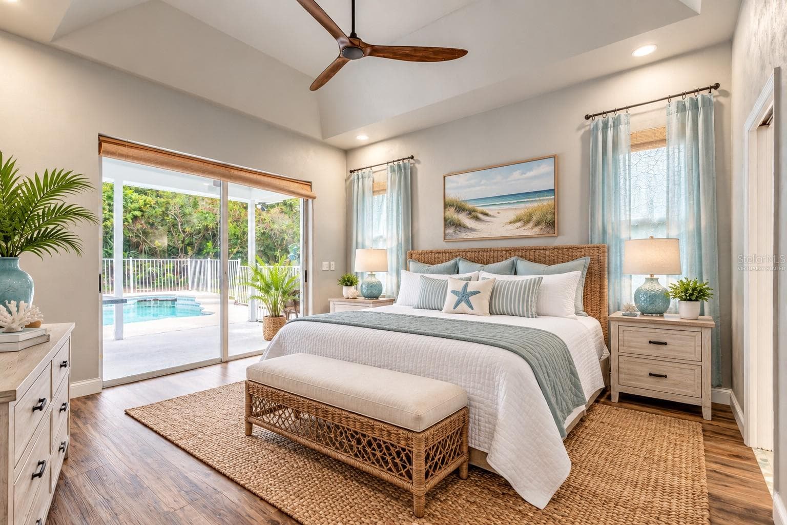 Virtually Staged - 817 BAYRIDGE LANE LN, PORT ORANGE