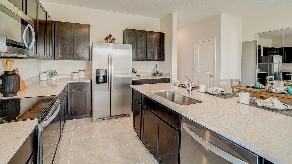 Townhouse at 31217 PAPER BIRCH ST, WESLEY CHAPEL, photo 8 of 15