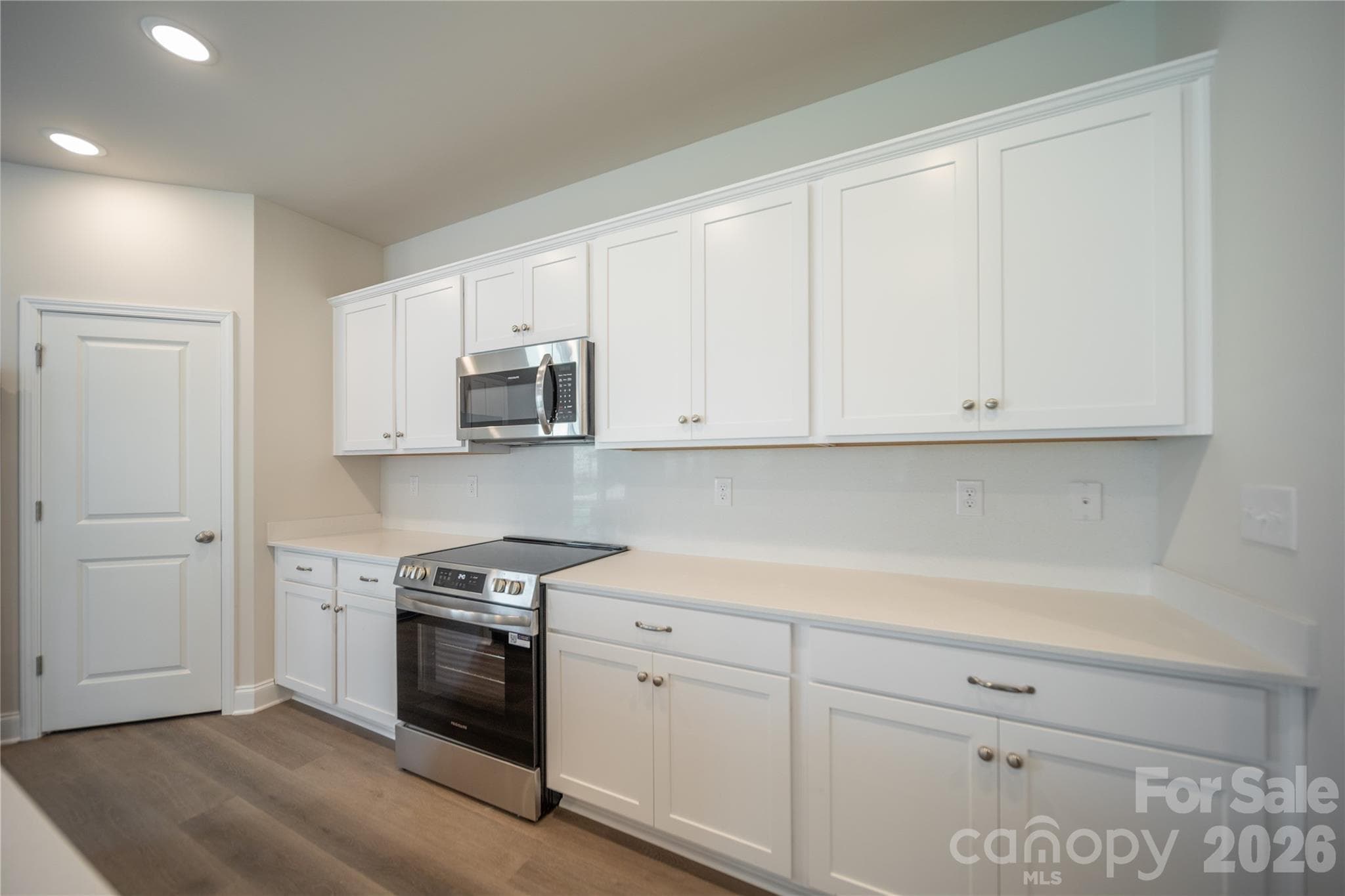 Single Family Residence at 535 Larragan Drive, Denver, photo 14 of 18