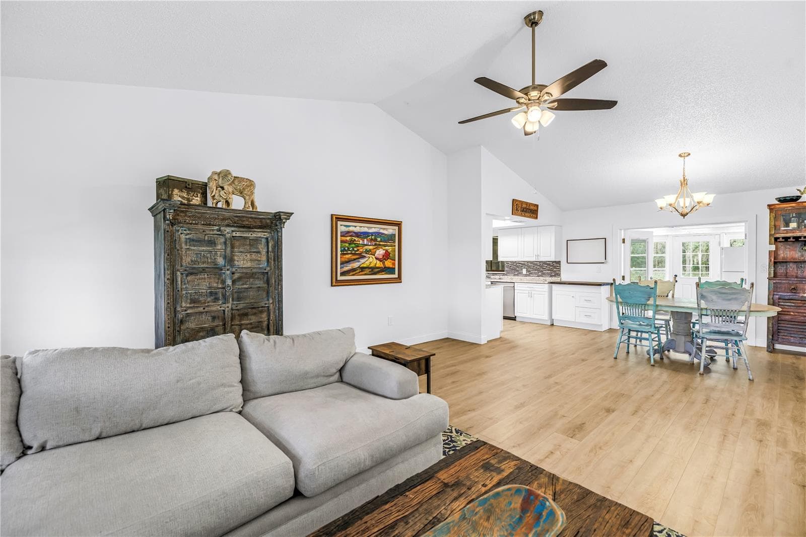 Single Family Residence at 2914 DELROSE DR N, LAKELAND, photo 7 of 43