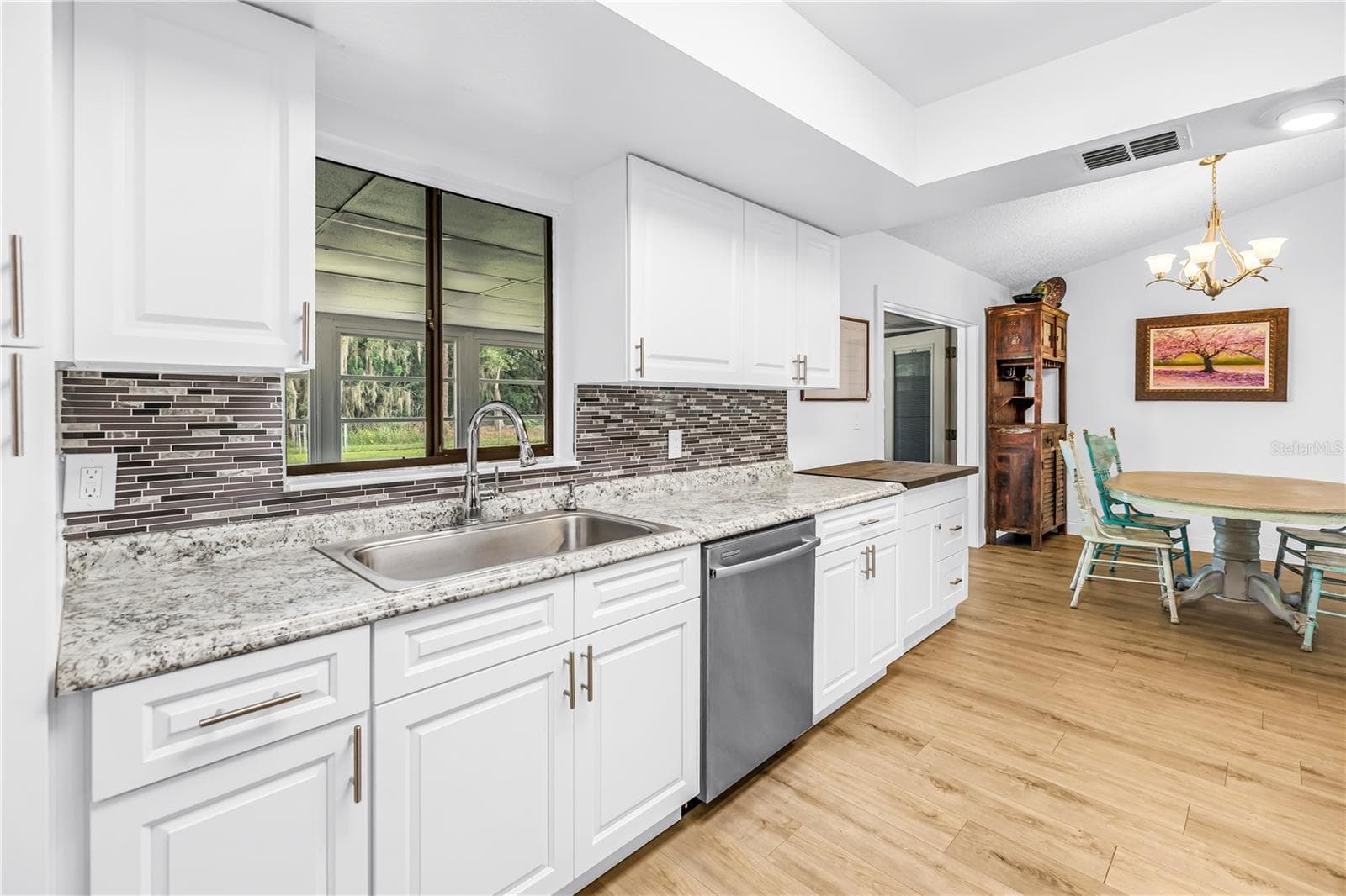 Single Family Residence at 2914 DELROSE DR N, LAKELAND, photo 13 of 43