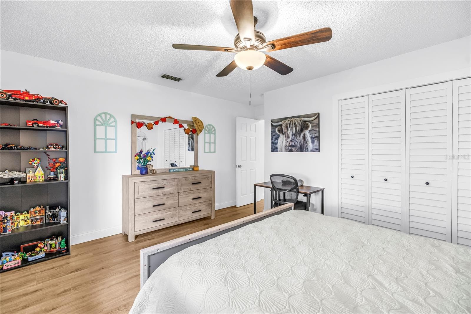 Single Family Residence at 2914 DELROSE DR N, LAKELAND, photo 21 of 43